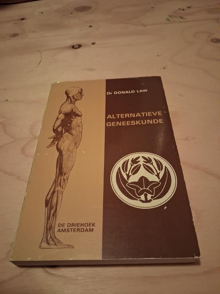 Alternatieve Geneeskunde - Dr. Donald Law, Ophalen of Verzenden, Gelezen, Kruiden en Alternatief, Dr. Donald Law