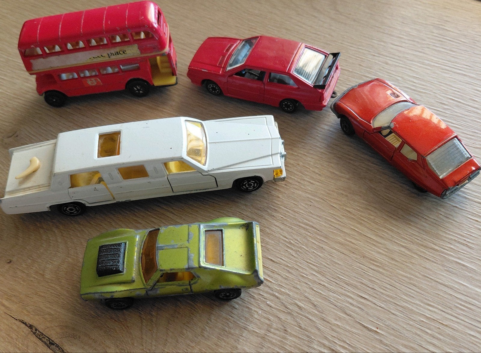 Verzameling modelauto's: bus, limousine, sportwagens, Ophalen of Verzenden, Gebruikt