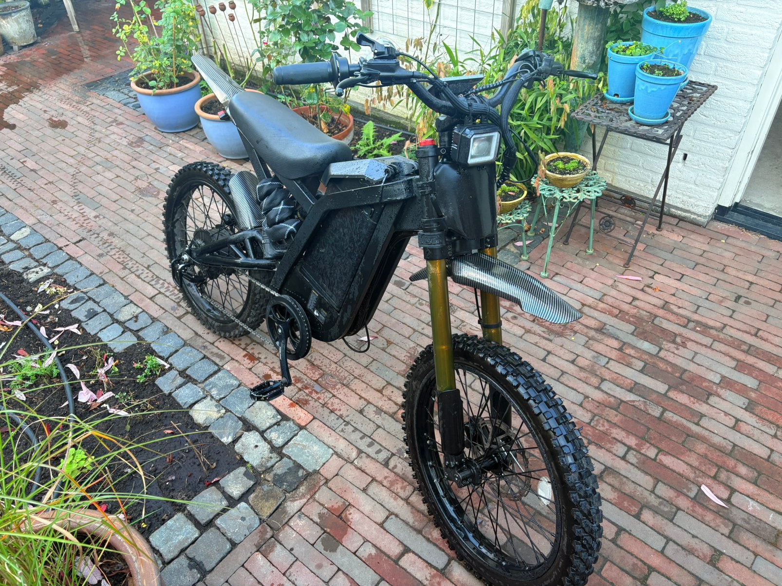 GT2000, Fietsen en Brommers, Zo goed als nieuw, 51 tot 55 cm, 50 km per accu of meer, Ophalen