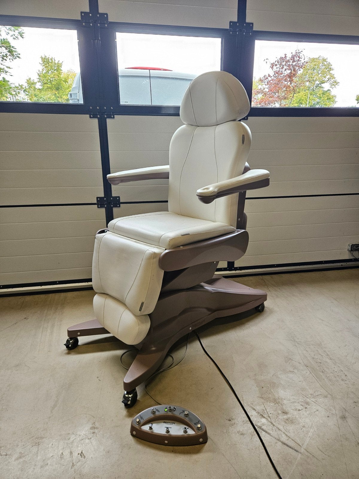 Elektrische behandelstoel Bentlon Beautychair met verwarming, Ophalen of Verzenden, Zo goed als nieuw, Massagestoel of Kussen