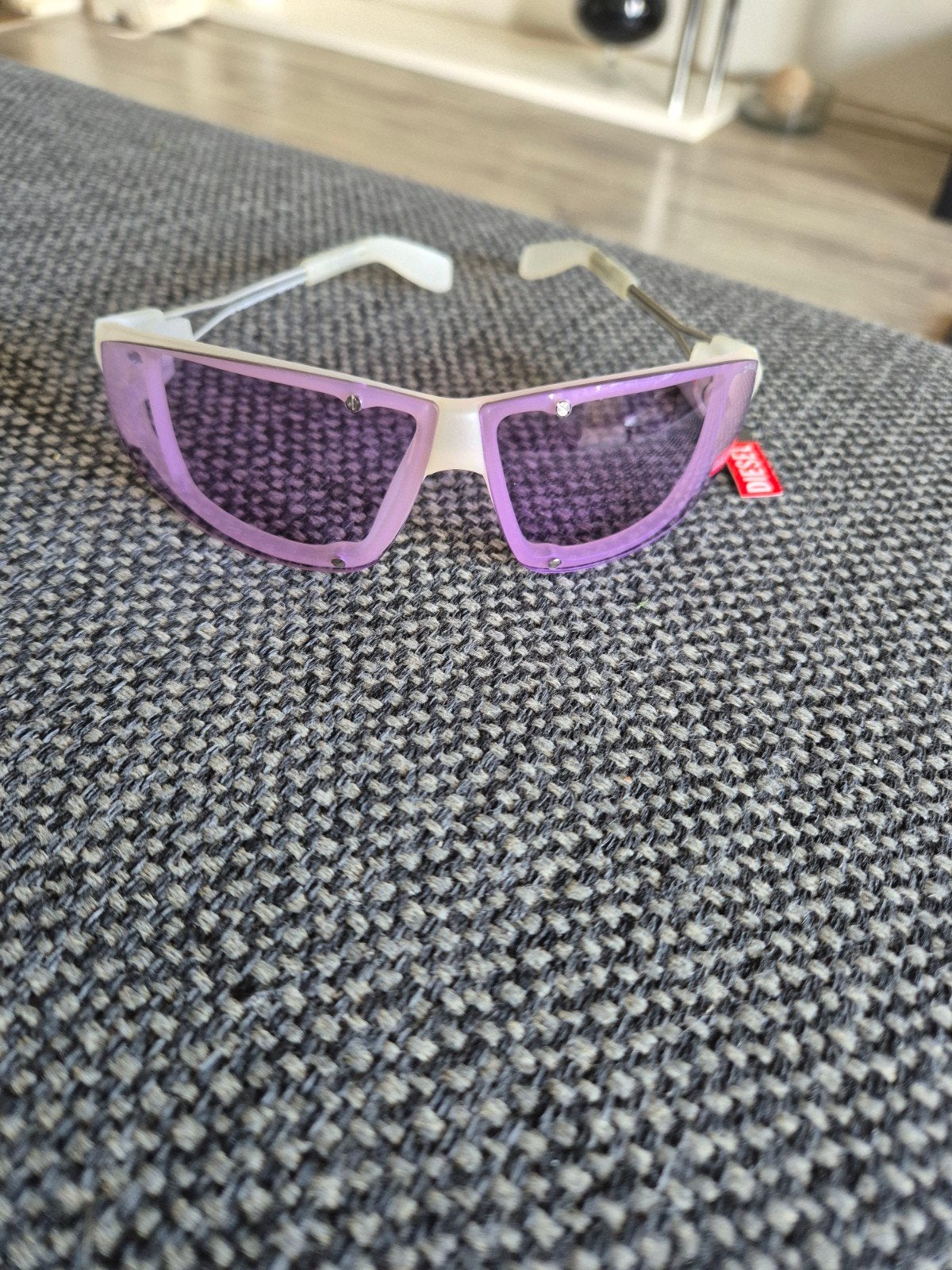 Diesel zonnebril, Sieraden, Tassen en Uiterlijk, Zonnebrillen en Brillen | Dames, Overige merken, Zonnebril, Paars, Ophalen of Verzenden