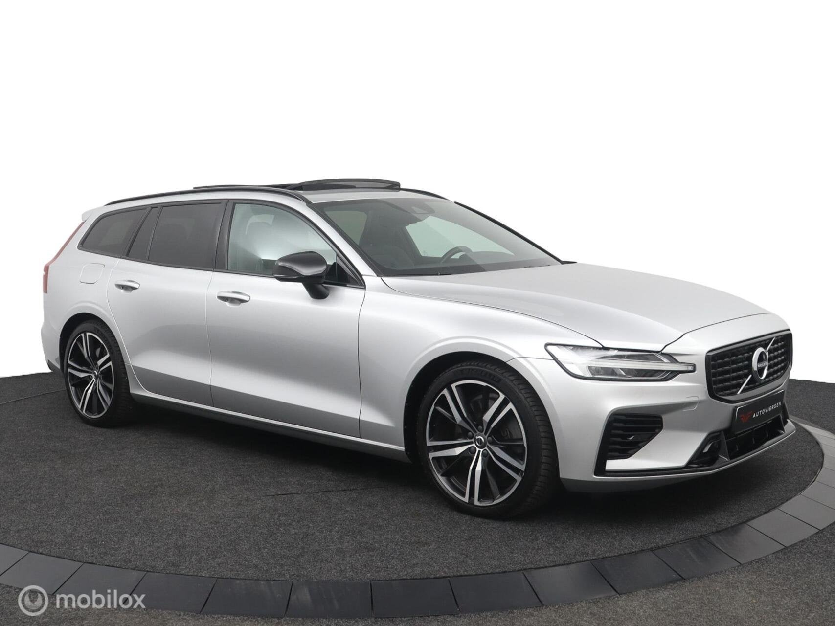 Volvo V60 2.0 T6 Recharge AWD Inscription | Pilot Assis | pa, Automaat, 4 cilinders, Zilver of Grijs, 102 €/maand