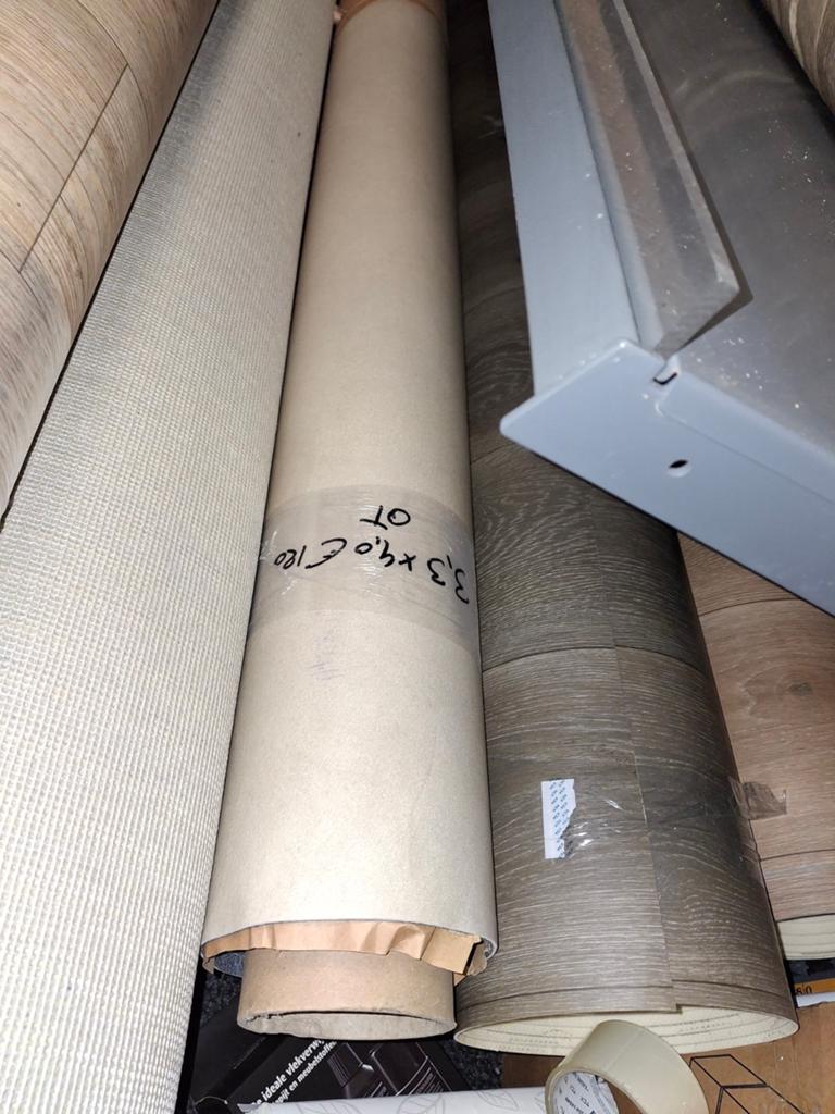 Vinyl vloerbedekking op rol - 3.3 x 4.0 meter, Huis en Inrichting, Ophalen, Zo goed als nieuw, Grijs, Vinyl