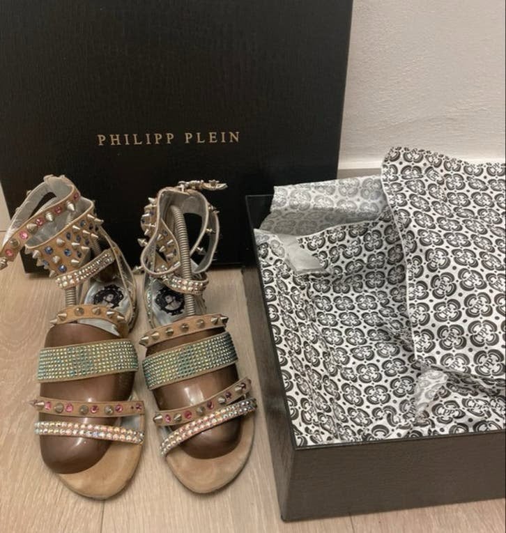Philipp Plein Sandalen met Kristallen en studs Maat 37, Ophalen of Verzenden, Zo goed als nieuw, Sandalen of Muiltjes