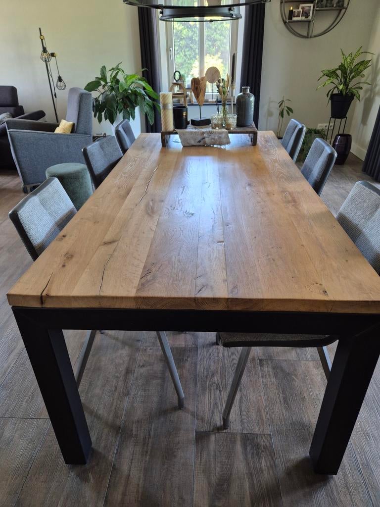 Handgemaakte eiken eettafel - robuust en stijlvol, Ophalen of Verzenden, Gebruikt, Eikenhout