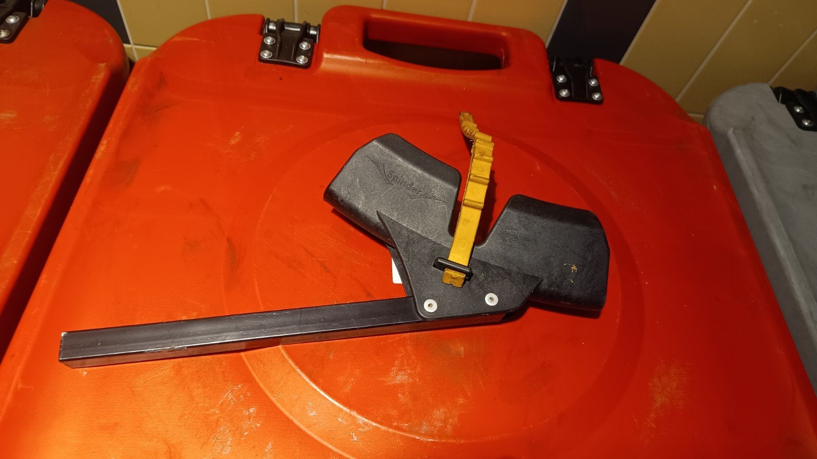 Wielgootje met riempje voor Spinder Hawk fietsendrager, Auto diversen, Fietsendragers, Ophalen of Verzenden, Gebruikt, Fietsendrager-accessoire