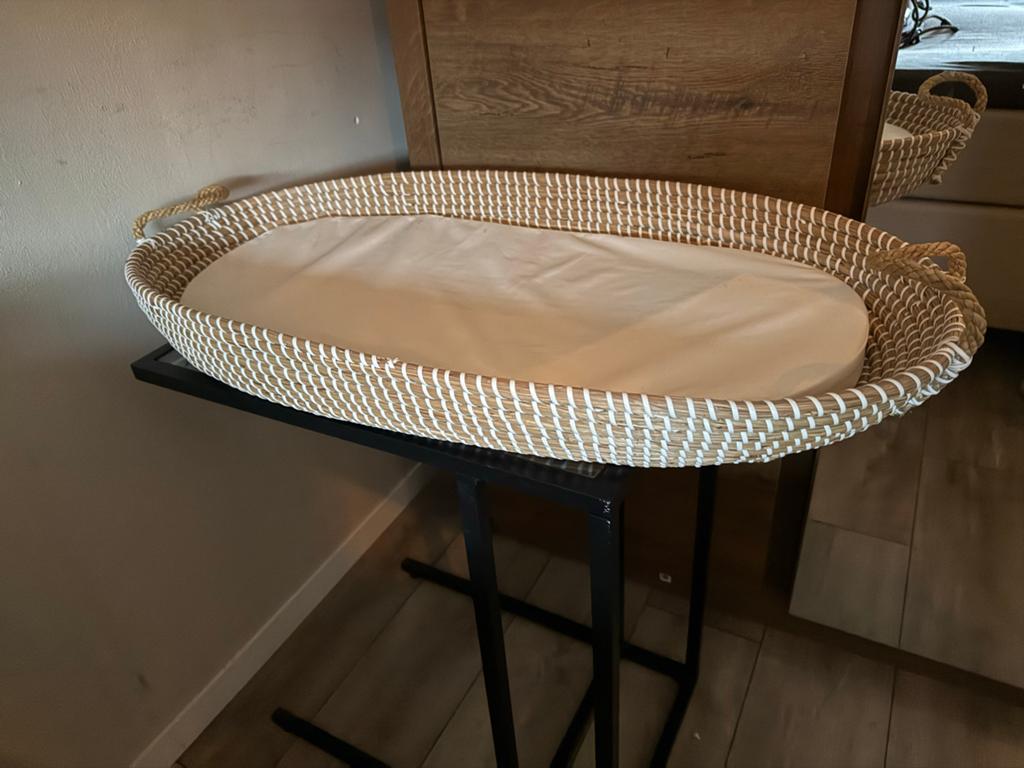 Mooie rieten verschoonmand met matrasje, Ophalen, Zo goed als nieuw, Overige materialen