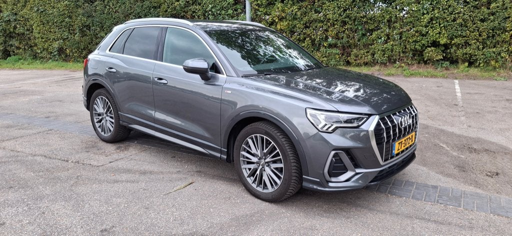 Foto 2 van Audi Q3 35 TFSI S-Line | Aut. | NL | Elec Trekhaak | Virtual
