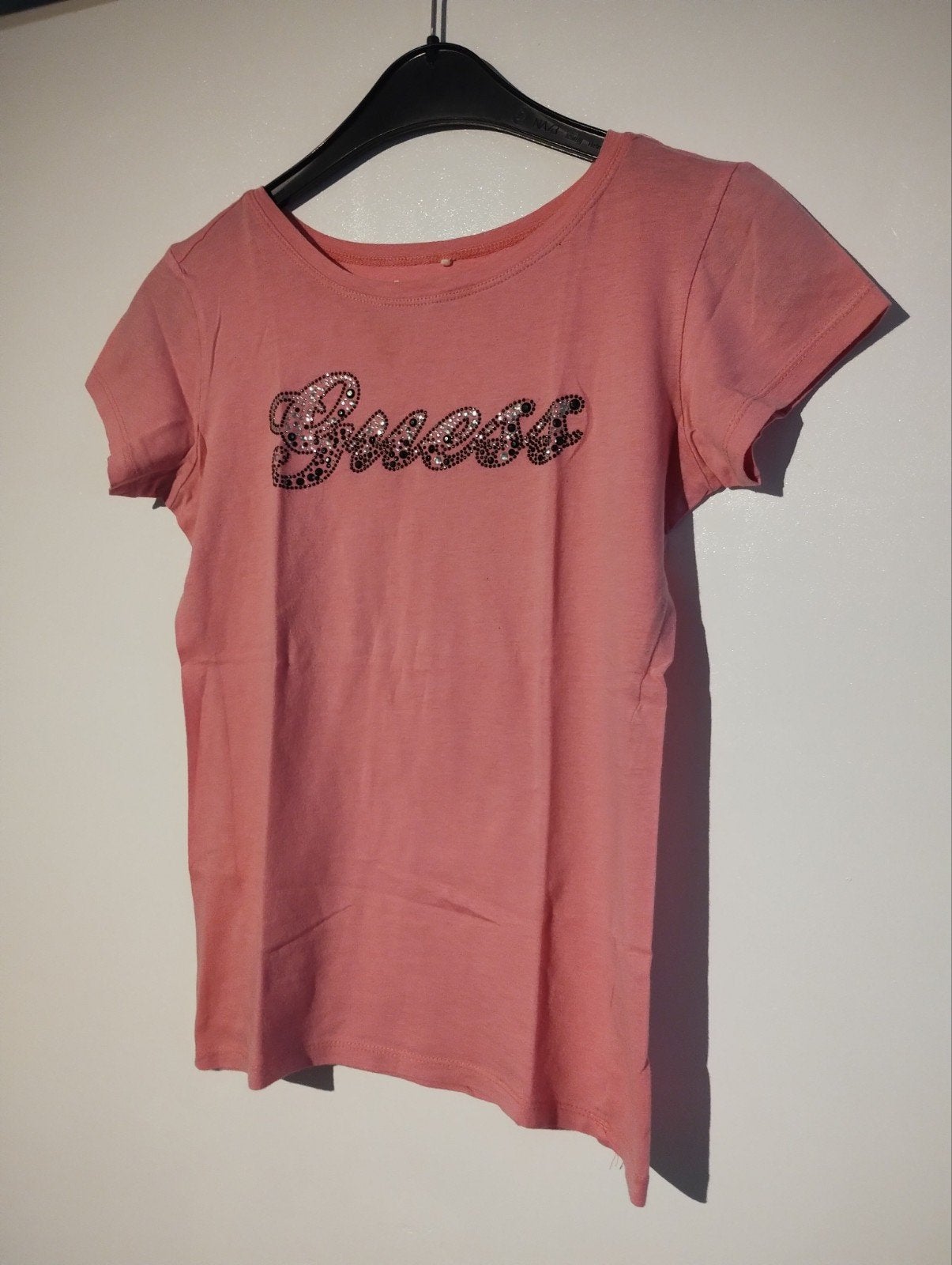 Guess T-shirt Roze met Strass Maat S/P, Kleding | Dames, Guess, Ophalen of Verzenden, Zo goed als nieuw, Korte mouw