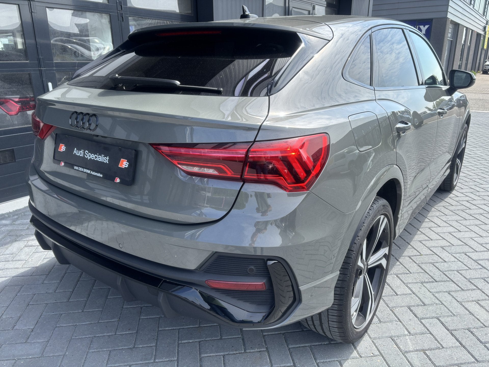 Foto 3 van Audi Q3 Sportback 45 TFSIe S-line Sonos Pano Memory Seats