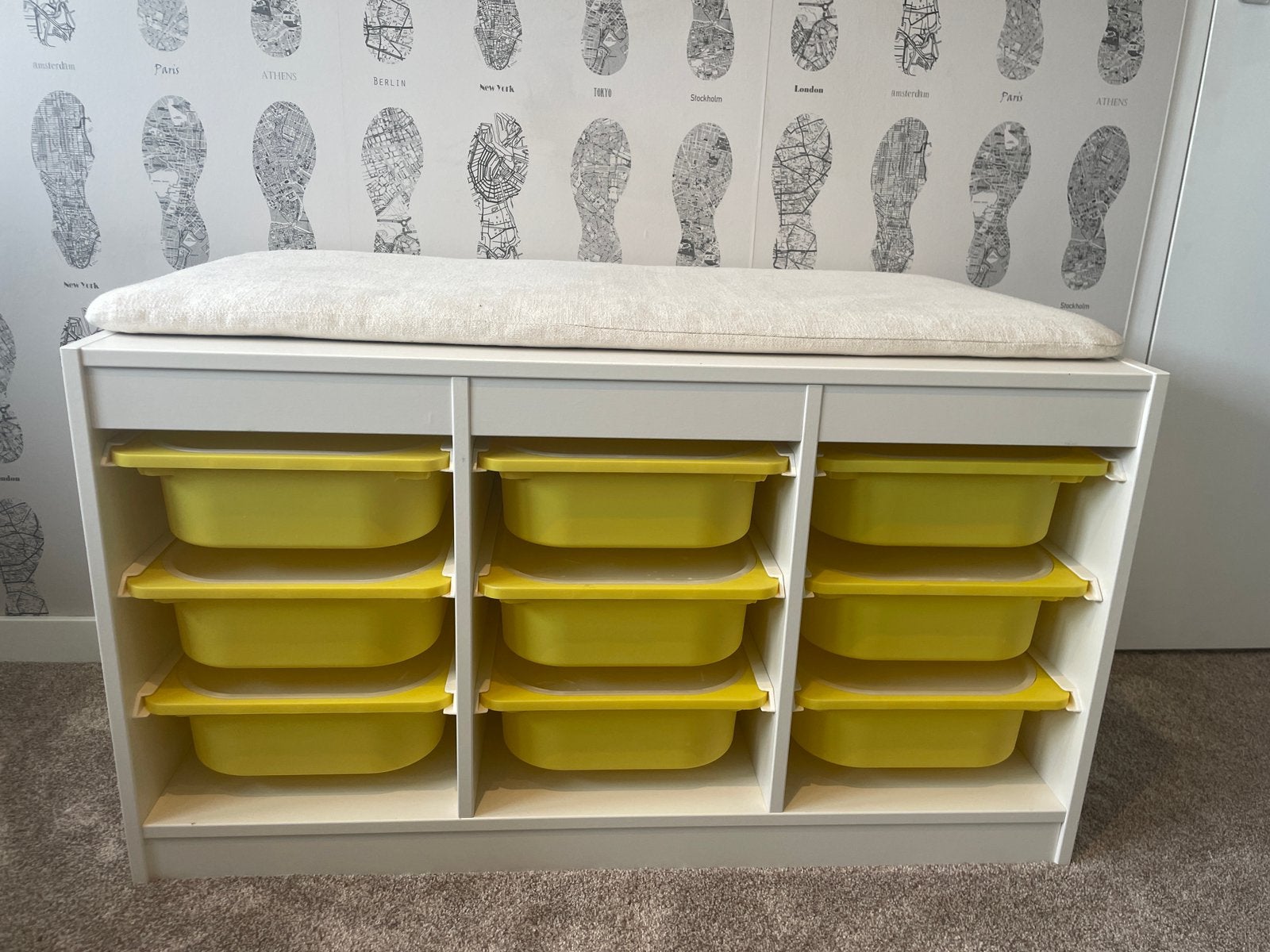 IKEA Trofast opbergmeubel met 9 gele bakken en kussen, Ophalen, Gebruikt, Kast
