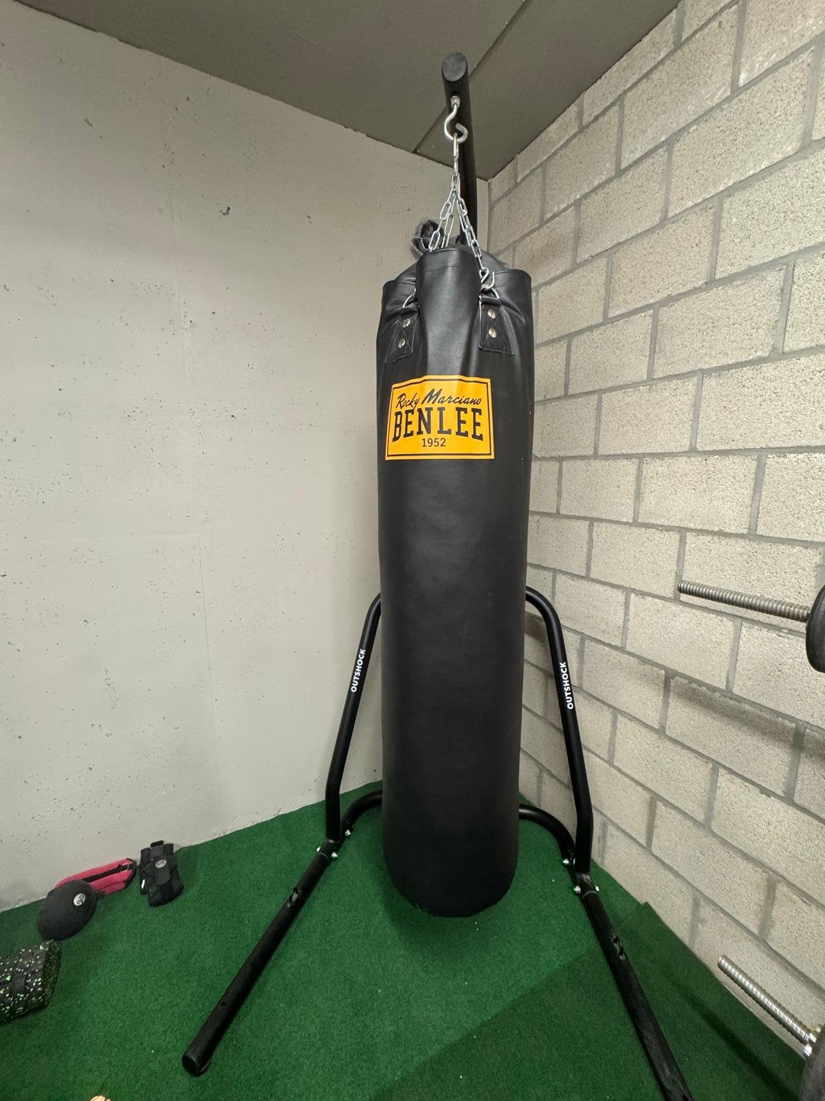 Benlee Rocky Marciano bokszak 150 cm + Outshock standaard, Ophalen, Zo goed als nieuw, Bokszak