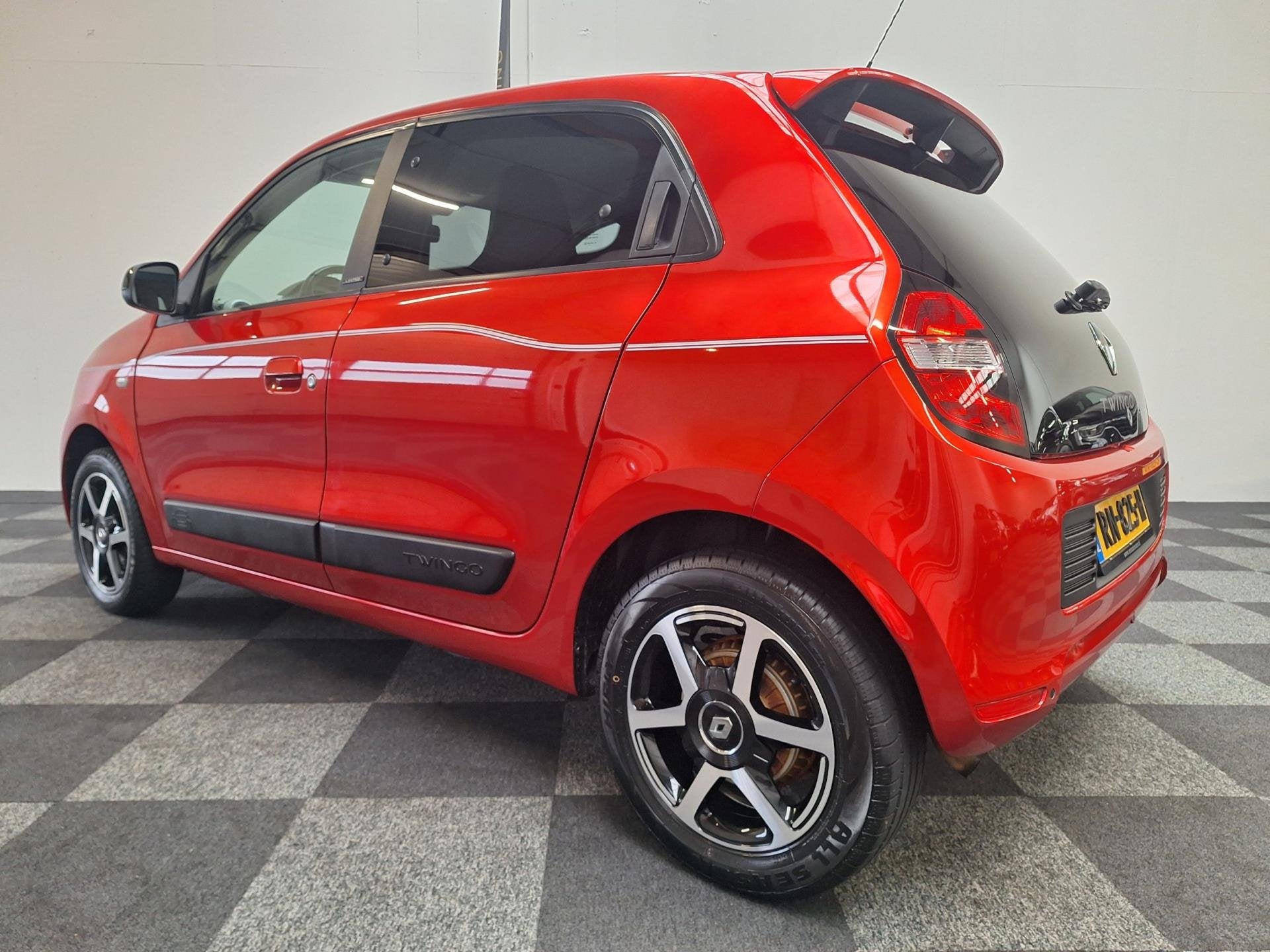 Renault Twingo 2017. Limited Edition uitv. 55.000 km. NAP., Auto's, Dealer onderhouden, Gebruikt, Euro 6, LED verlichting