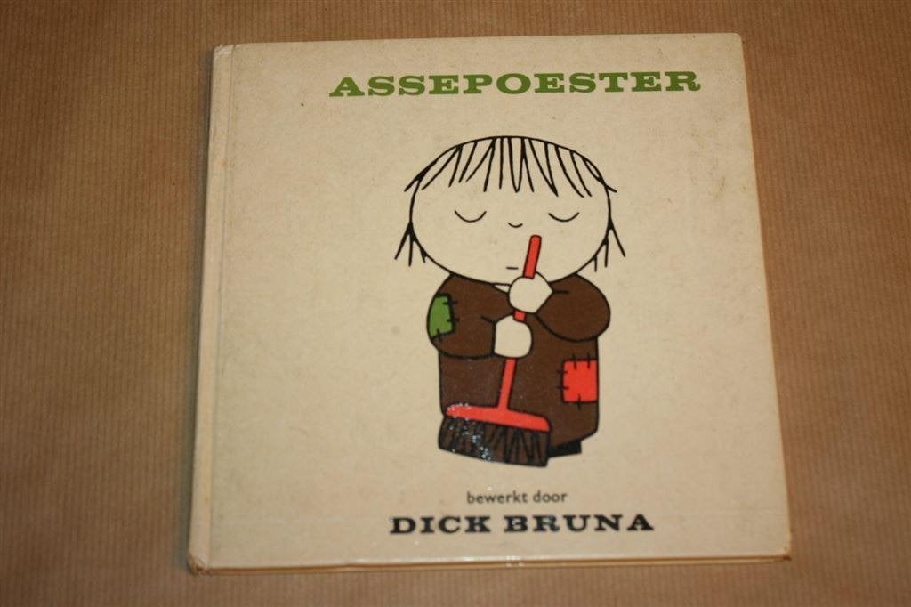 Assepoester - Dick Bruna, Boeken, Prentenboeken en Plaatjesalbums, Ophalen of Verzenden, Gelezen