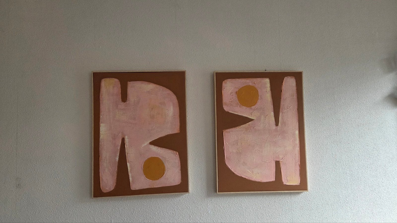Set van 2 abstracte kunstwerken in roze en bruin, Ophalen