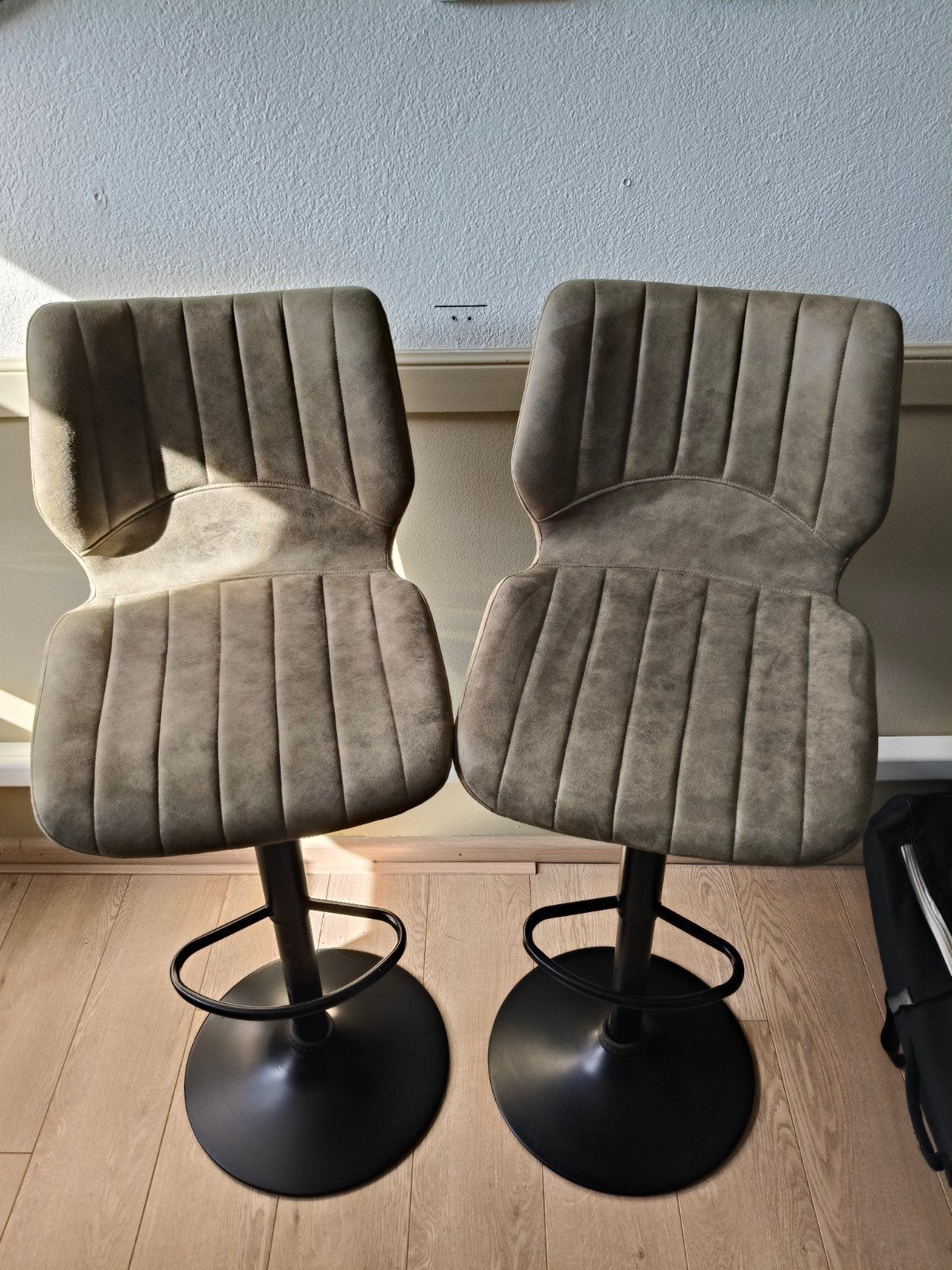 Set van 2 verstelbare barkrukken met rugleuning, Huis en Inrichting, Ophalen, Zo goed als nieuw, 90 cm of meer, 2 krukken