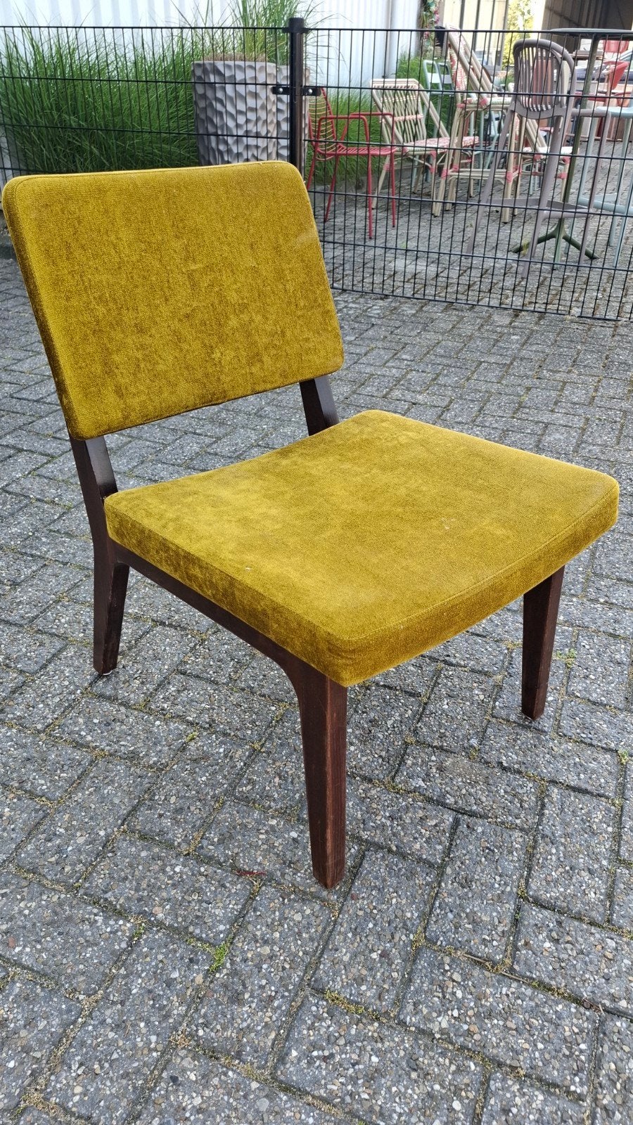 4 mid century SATELLIET horeca scandinavisch design lounge, Ophalen of Verzenden, Nieuw, Stof, 50 tot 75 cm