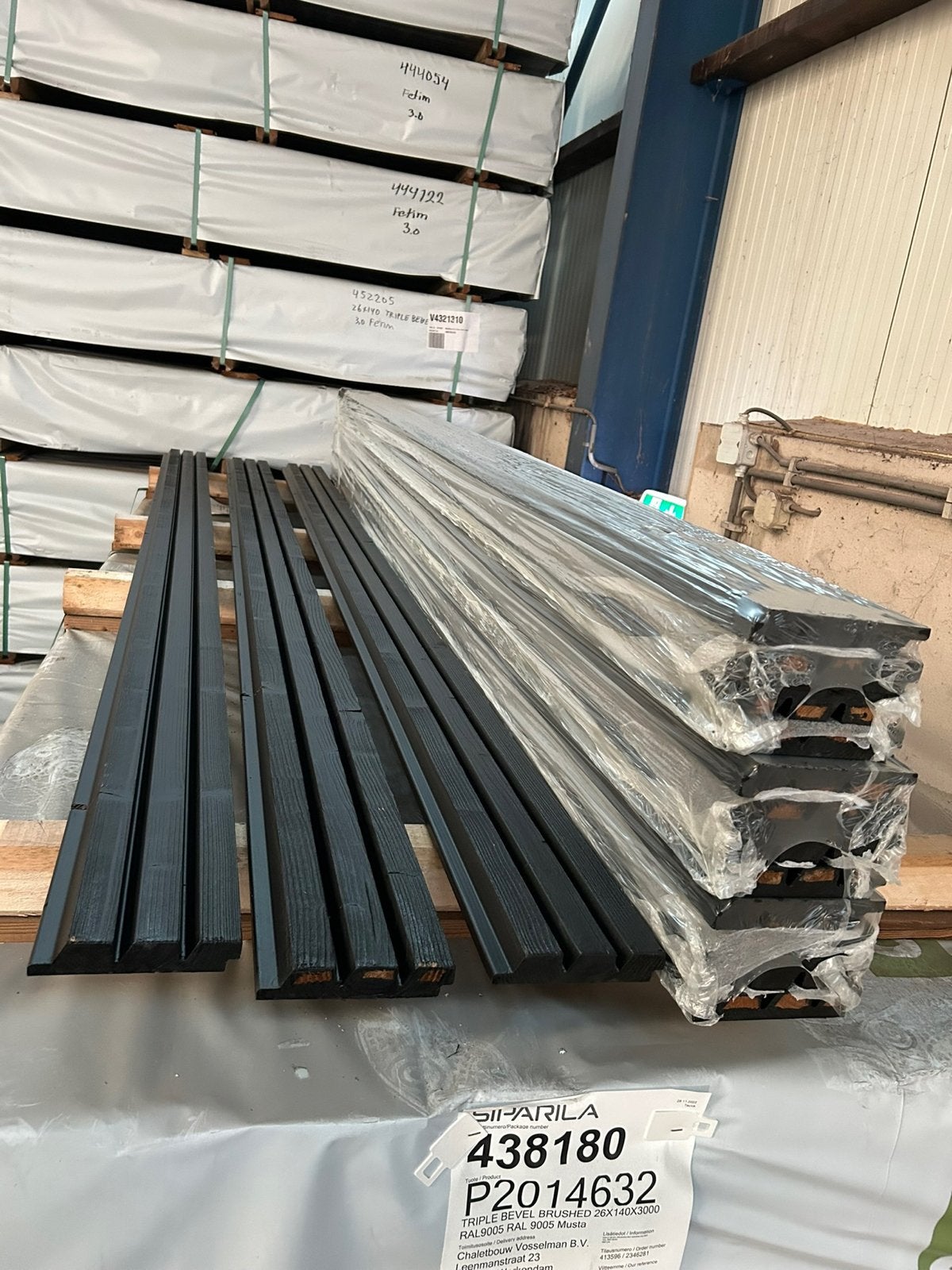 Zwarte thermisch gemodificeerde planken - Modiwood, Ophalen of Verzenden, Nieuw, 250 cm of meer, Planken