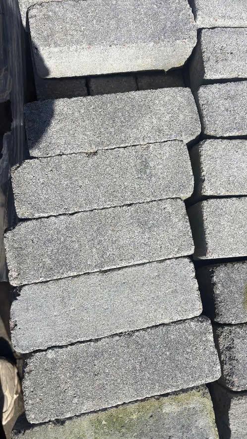 getrommelde dikformaat 5m2 grijs zwart, Tuin en Terras, Tegels en Klinkers, Klinkers, Nieuw, Ophalen of Verzenden, 10 m² of meer