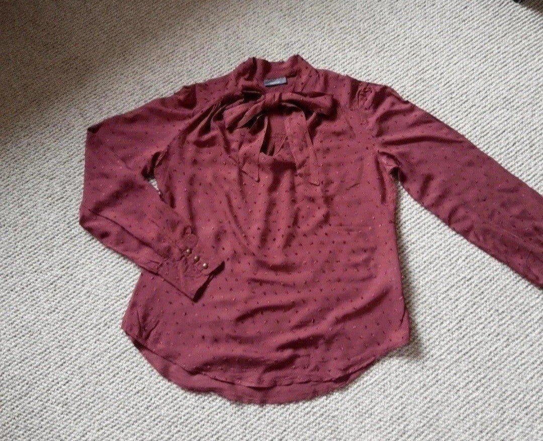 Nieuwe blouse met strik, XS, 100% viscose, Kleding | Dames, Ophalen of Verzenden, Nieuw, Maat 34 (XS) of kleiner, Rood