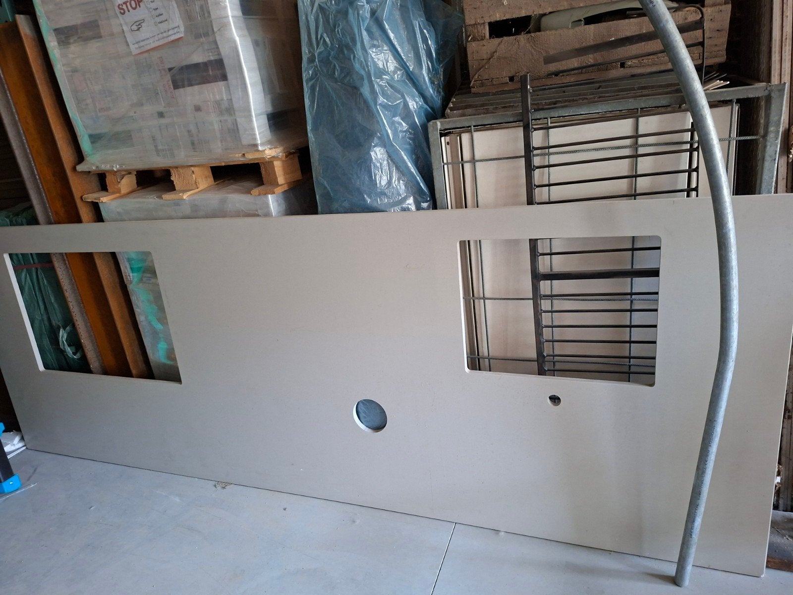 aanrechtblad met kleine beschadigingen - gratis af te halen, Huis en Inrichting, Ophalen, Gebruikt, 50 tot 75 cm, Minder dan 100 cm