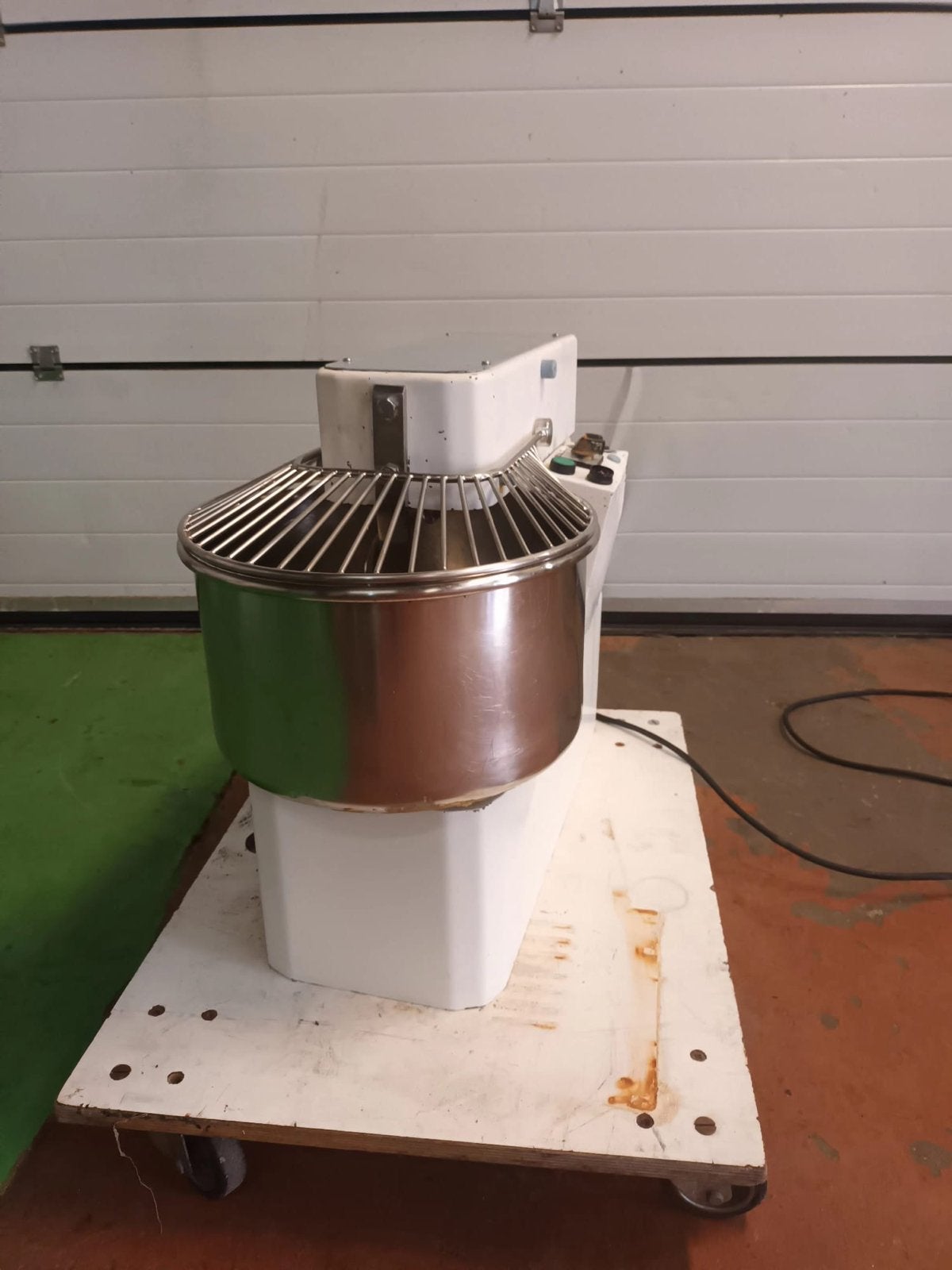Diamond Spiraal Kneder deegmachine deegkneder 220v horeca, Ophalen of Verzenden, Gebruikt, Bakkerij en Slagerij