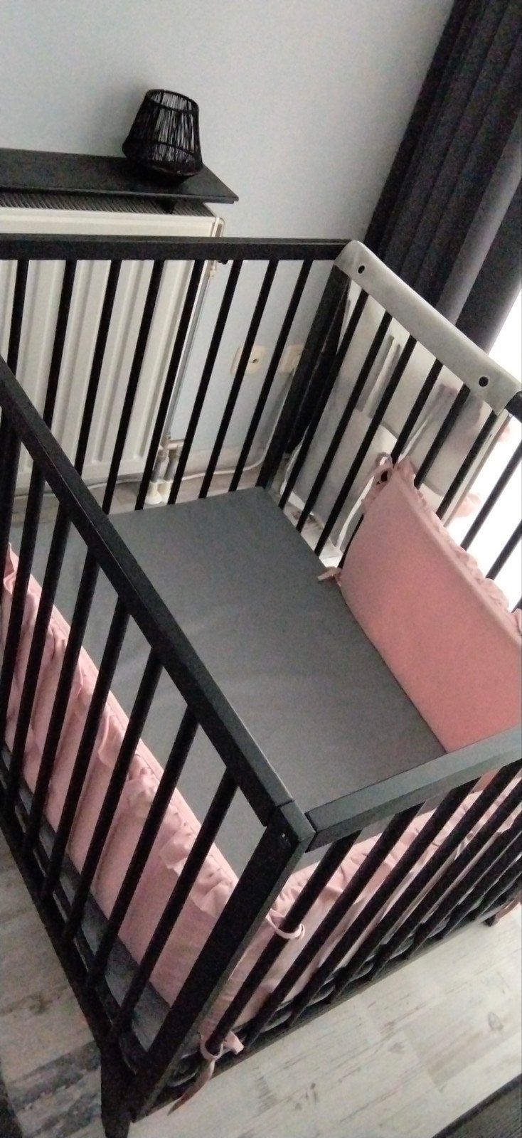 Zwarte baby box met boxkleed, boxmat en zijbeschermers, Ophalen
