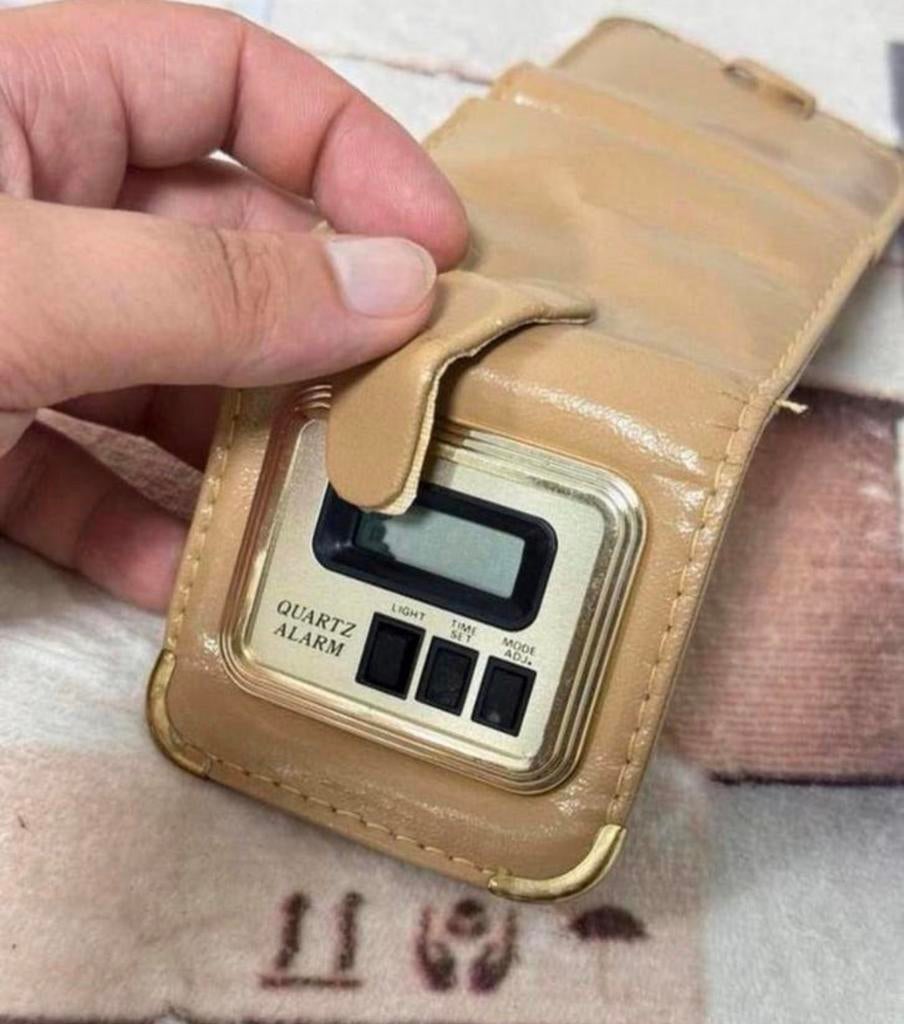Vintage LCD Leather Quartz portemonnee klok horloge lederen, Ophalen of Verzenden