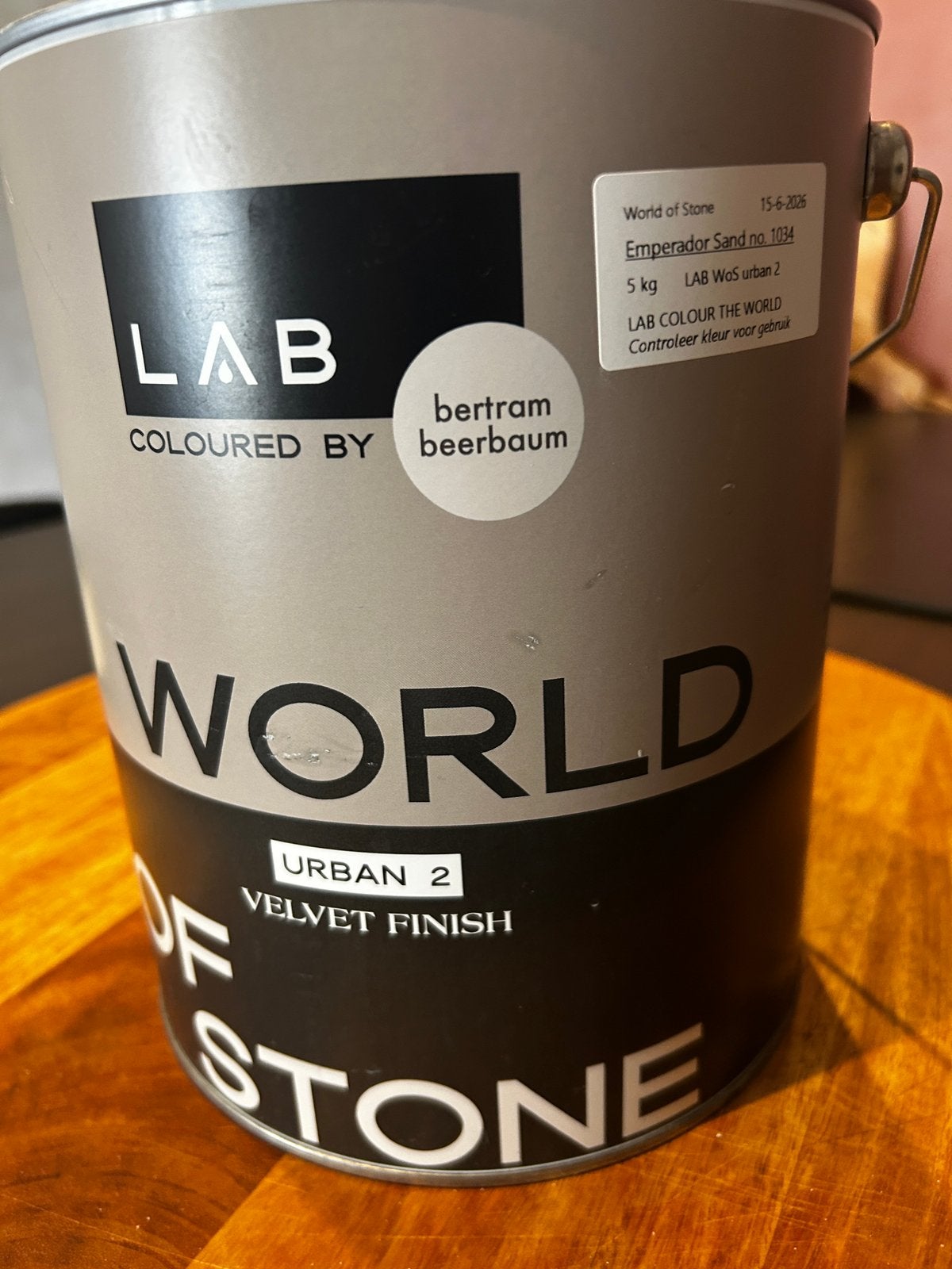 Lab wallpaint Urban no 2 Emperador Sand, 5 tot 10 liter, Wit, Nieuw, Ophalen of Verzenden
