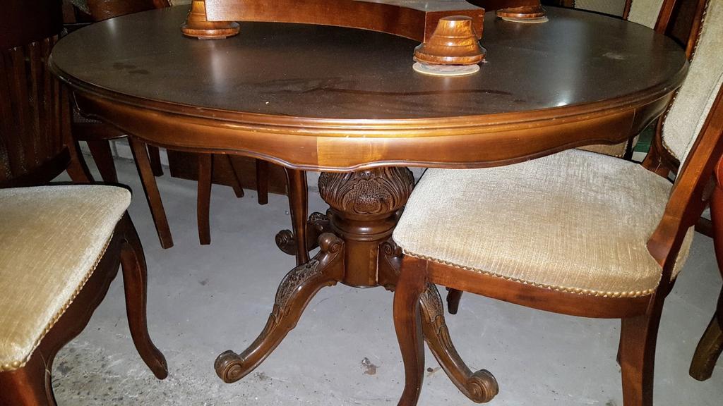 Barok eetkamers en stoelen, Ophalen