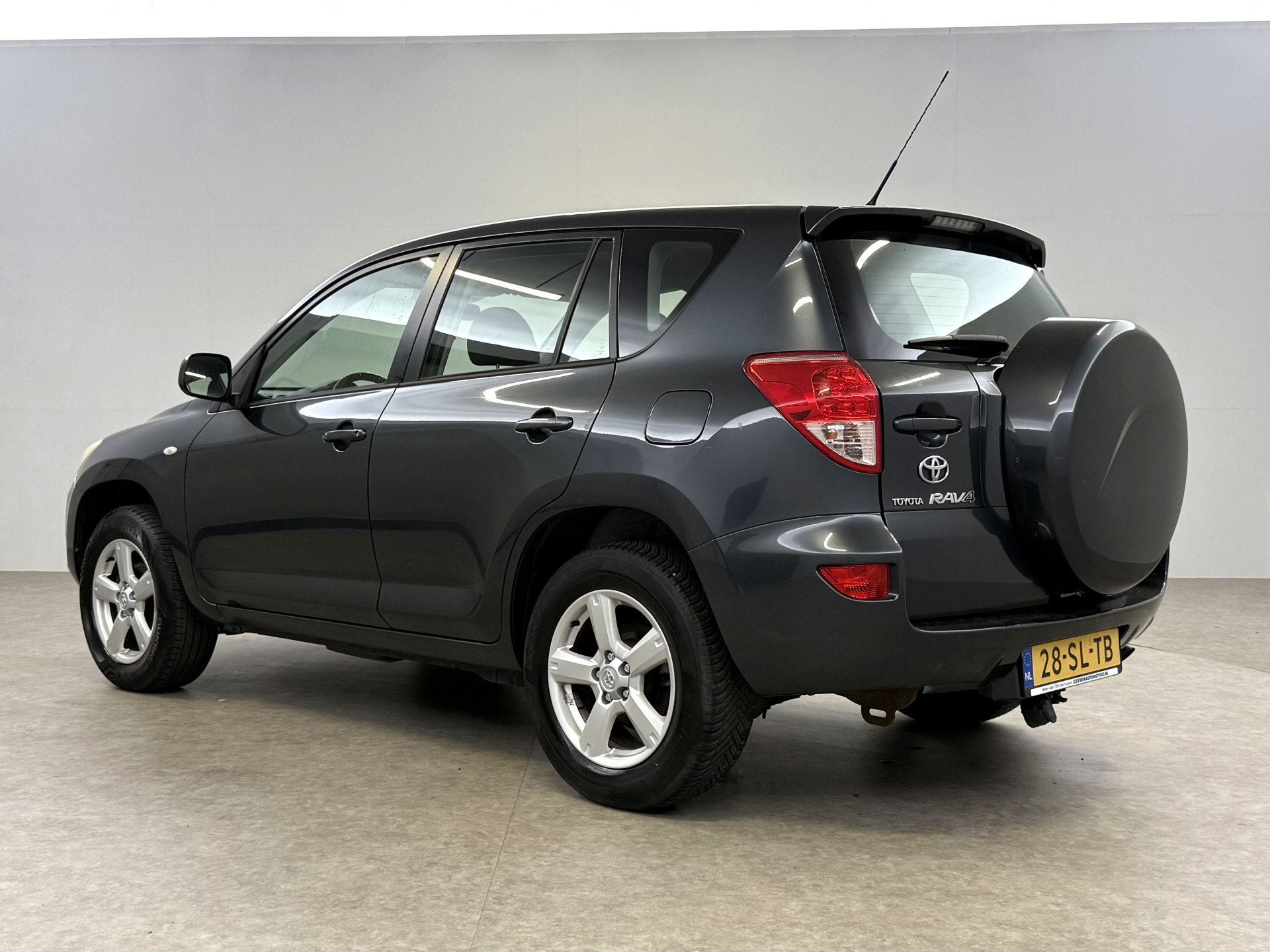 Foto 3 van Toyota RAV4 2.0 VVTi Linea Sol 4WD | Clima | Cruise | Elektr