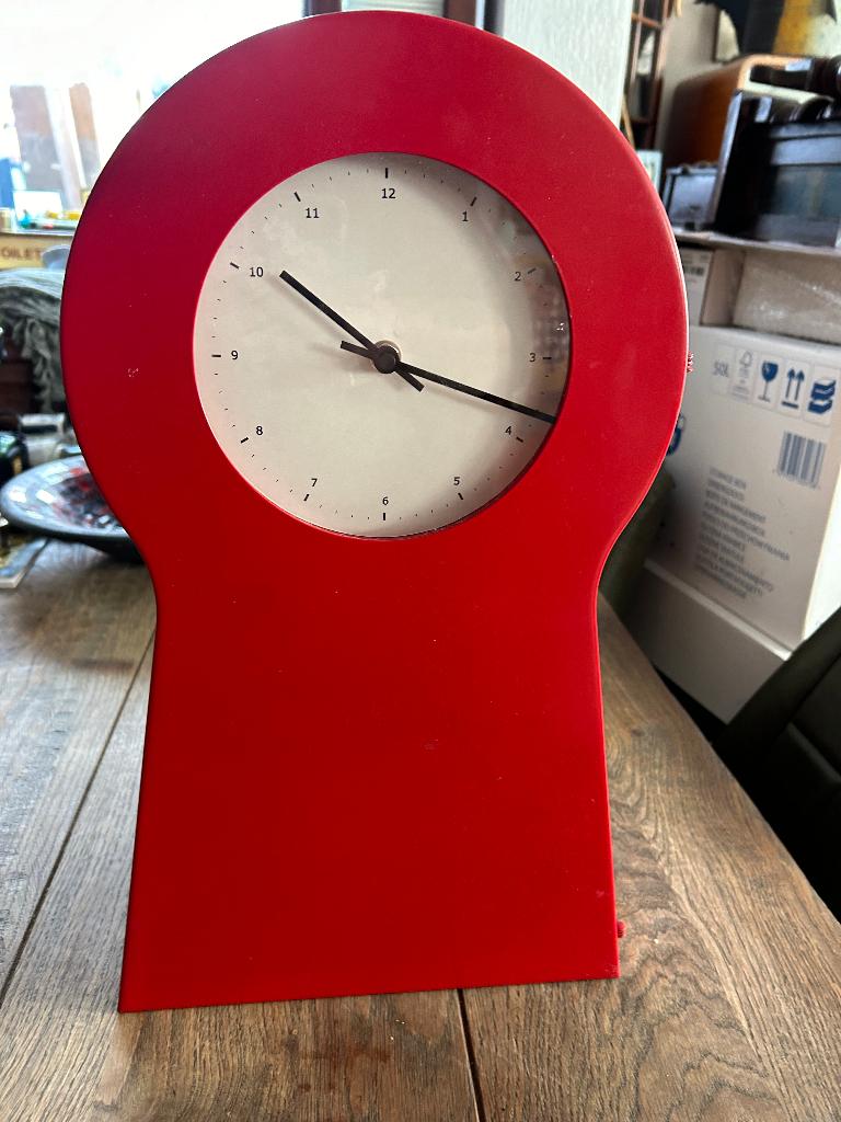 ikea klok kastje uit 1995 in zeer goede staat, Ophalen of Verzenden, Zo goed als nieuw, Analoog, Wandklok