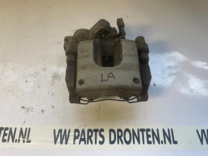 Remklauw (Tang) links-achter van een Alfa Romeo Giulia, Gebruikt, -, Verzenden, -