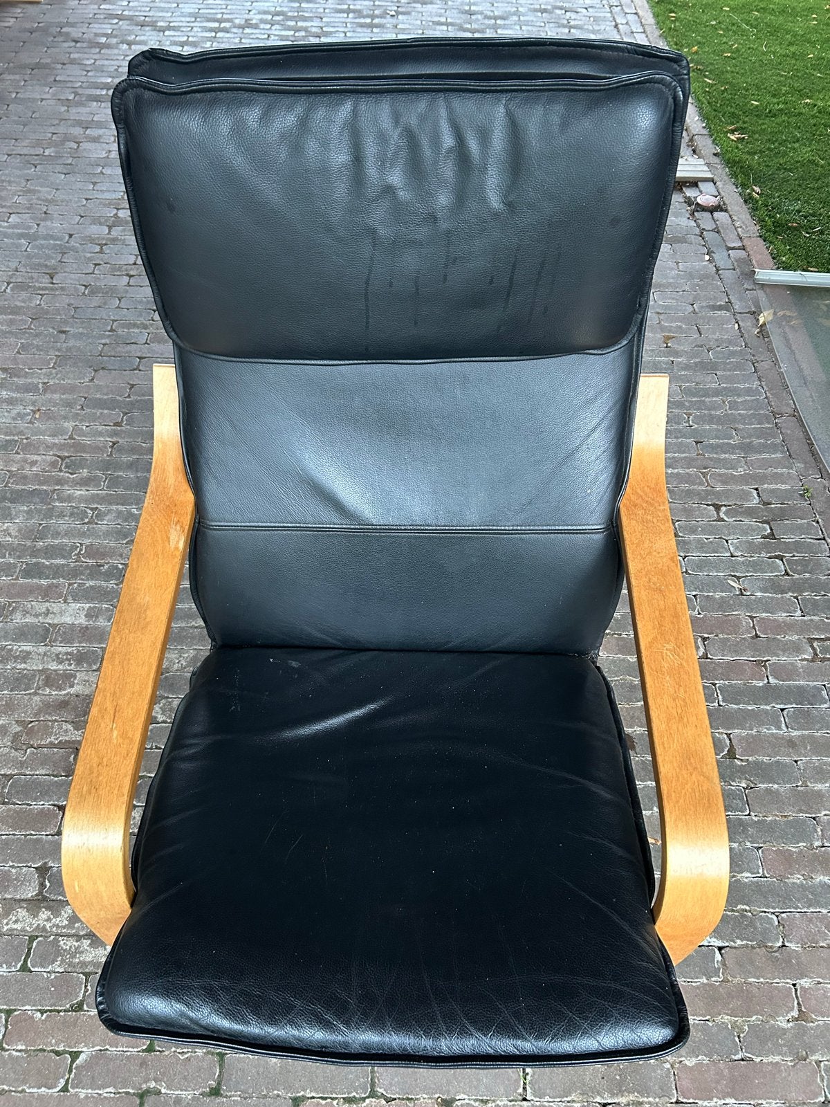 2x IKEA Poäng leren stoelen - zwart leer,, Huis en Inrichting, Ophalen, Gebruikt, Twee, Zwart