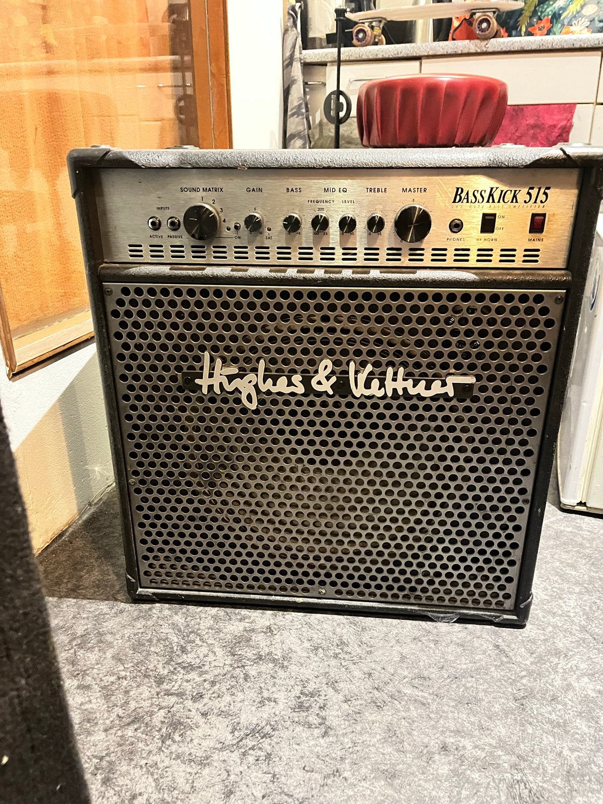 Hughes & Kettner Basskick 515 Basgitaarversterker, Muziek en Instrumenten, Ophalen, Gebruikt, Basgitaar, 100 watt of meer