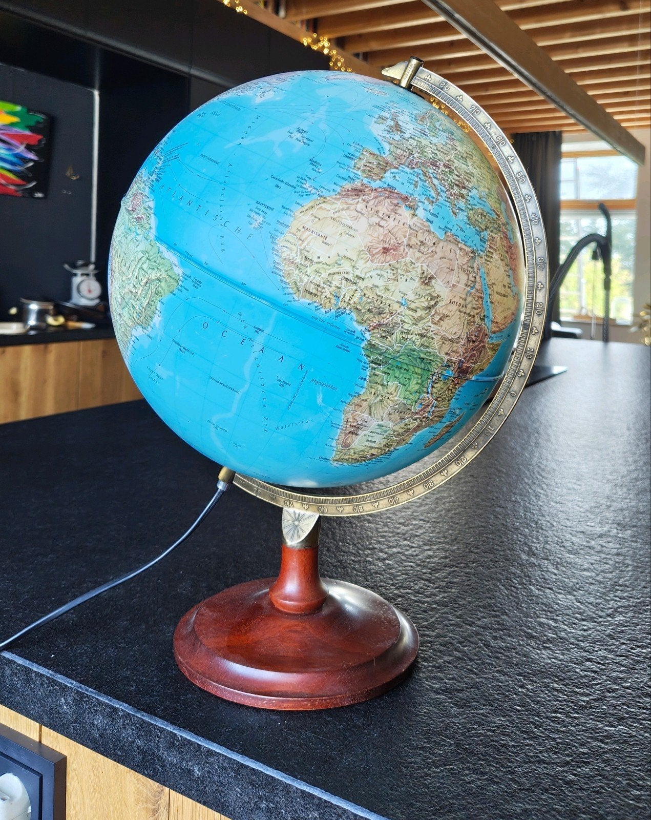 Scanglobe Wereldbol Hout en Messing - Verlicht, Ophalen, Gebruikt, Verlicht, Staatkundige wereldbol