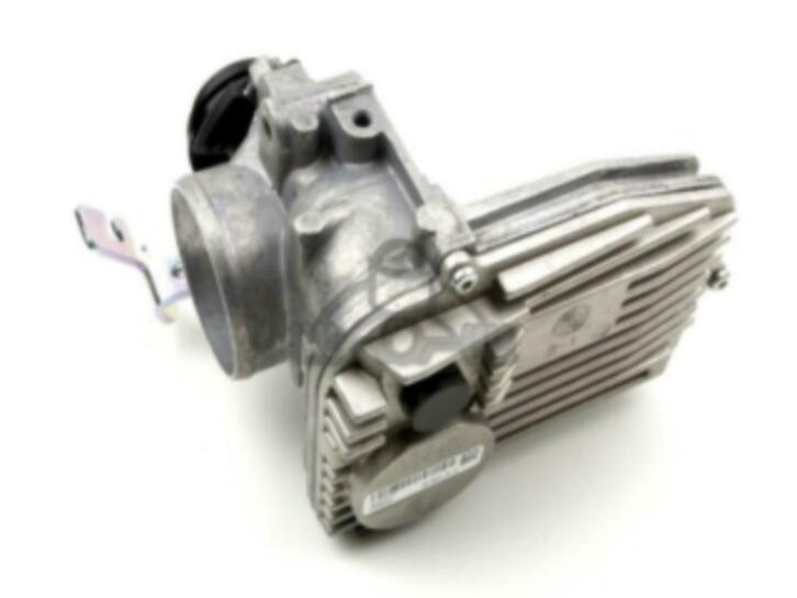 piaggio MP3 250 Gasklephuis plus contact slot, Ophalen of Verzenden, Niet ingevuld, Niet ingevuld, Niet ingevuld