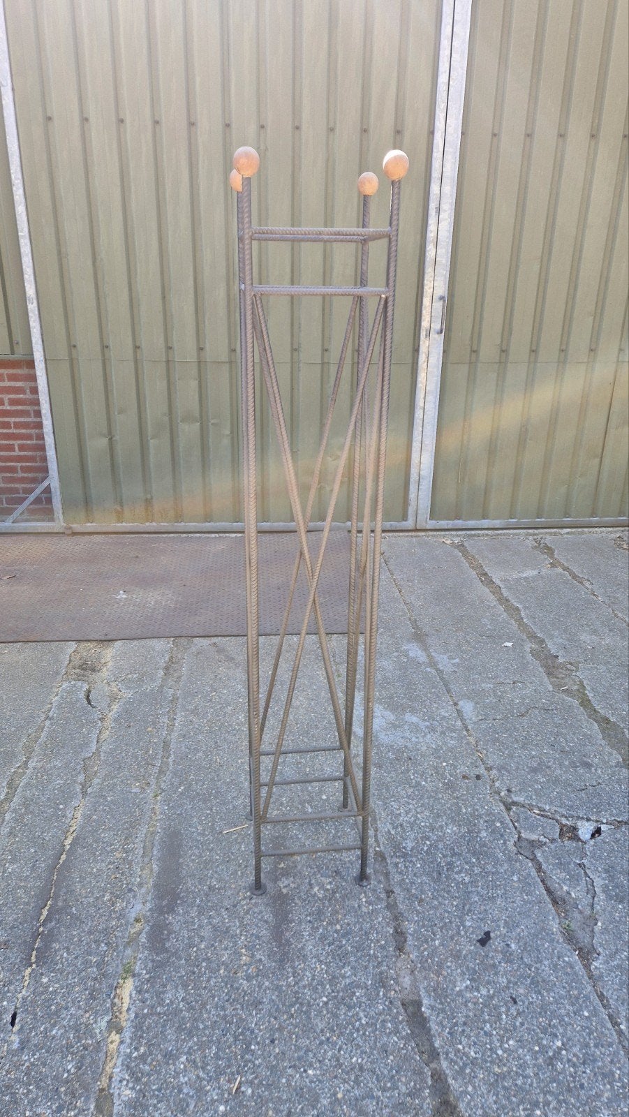 mooie decoratieve standaard industrie-look, Ophalen, Zo goed als nieuw