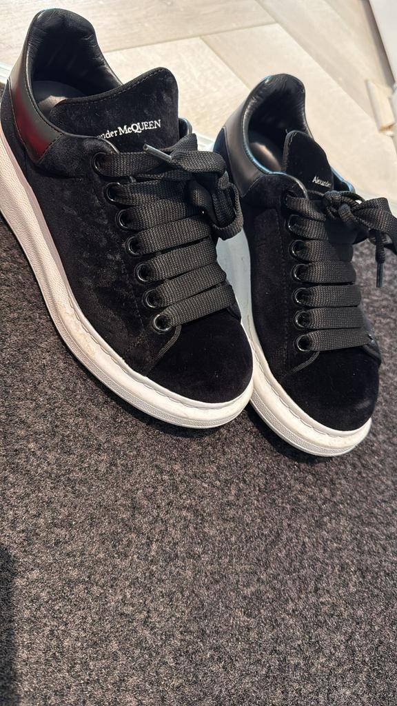 Alexander McQueen origineel, Ophalen, Zo goed als nieuw, Zwart, Sneakers of Gympen