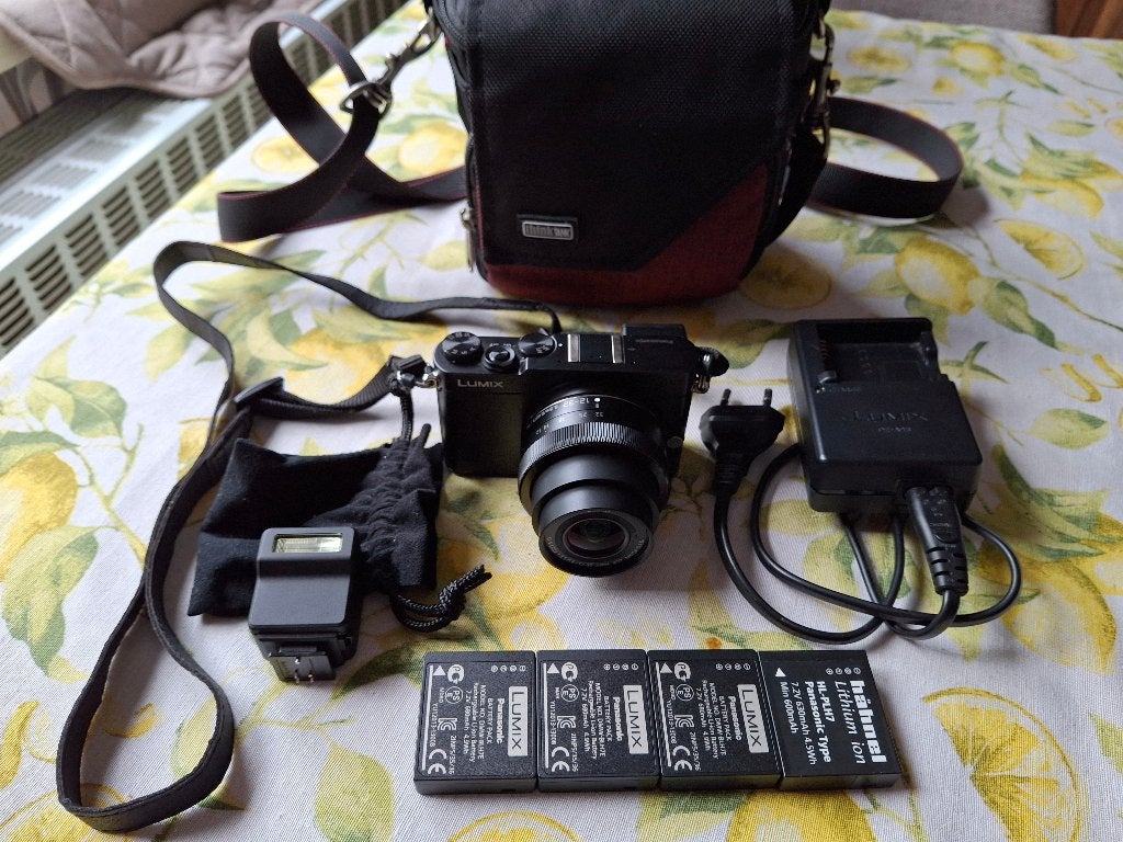 Panasonic Lumix DMC-GM5 volledige kit in perfecte staat, Ophalen, Gebruikt, Panasonic, Lensdop