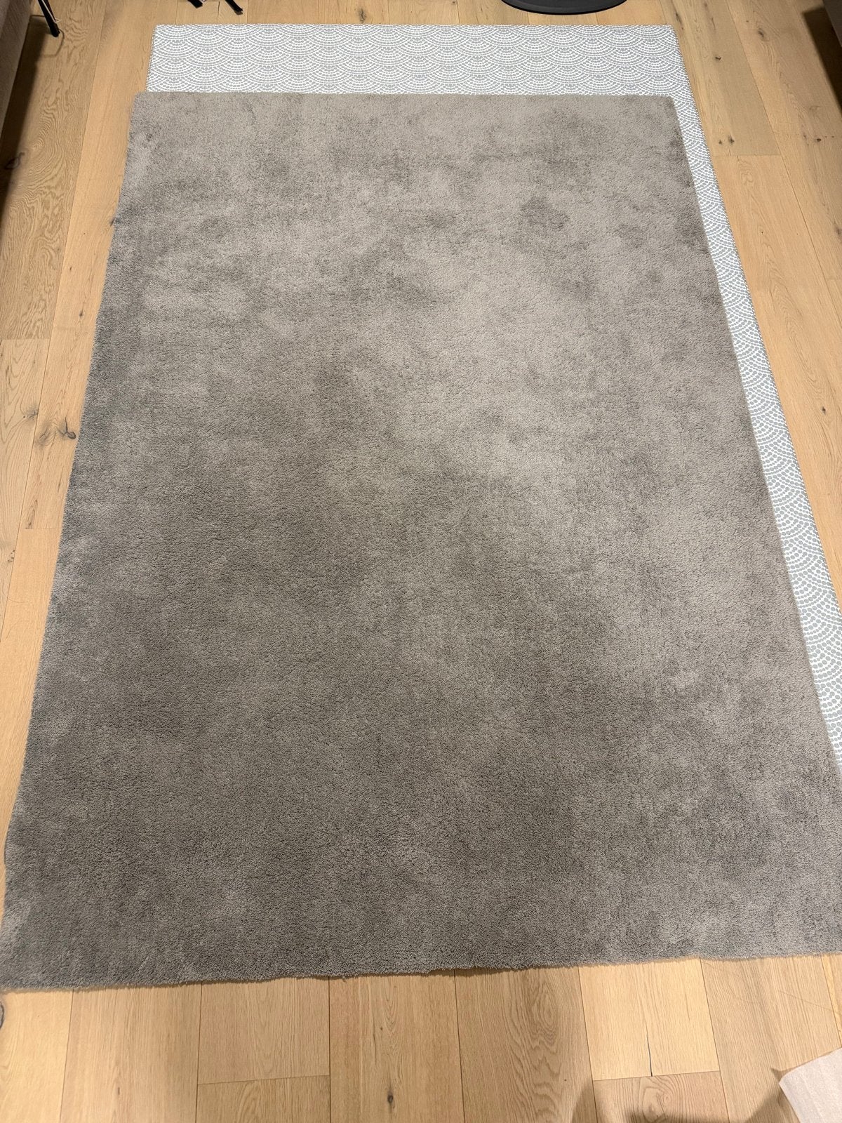 Ikea Knardrup vloerkleed met antislipmat 133x195 cm, Huis en Inrichting, Stoffering | Tapijten en Kleden, Ophalen, 100 tot 150 cm