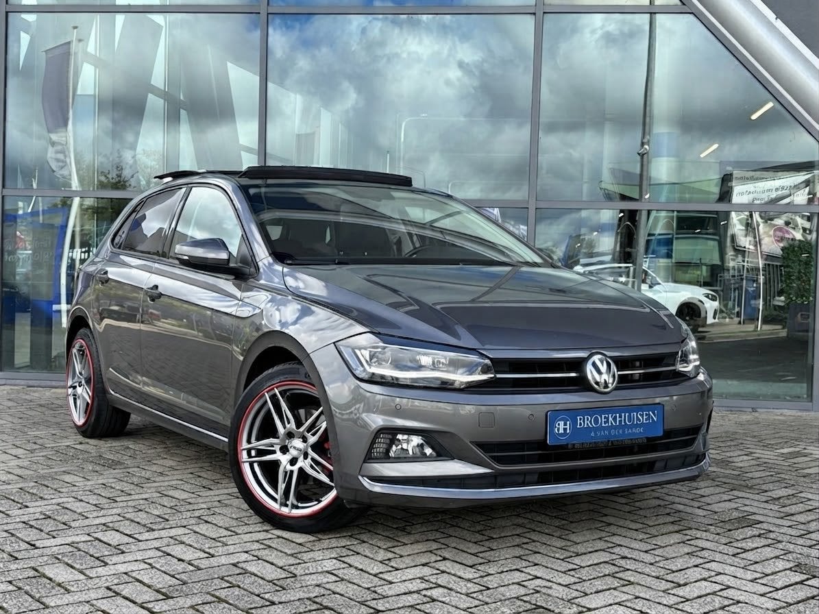 Volkswagen Polo 1.0 TSI Highline Schuifdak / Camera / Naviga, Auto's, Dealer onderhouden, Stof, Gebruikt, 49 €/maand