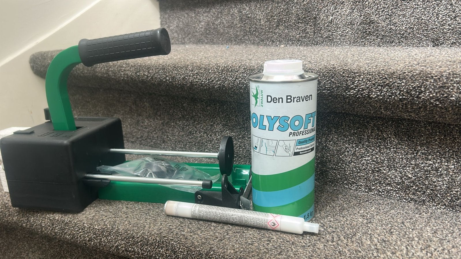 Doseerpistool Den brave  met  2k polysoft nieuw, Doe-het-zelf en Verbouw, Ophalen of Verzenden, Zo goed als nieuw
