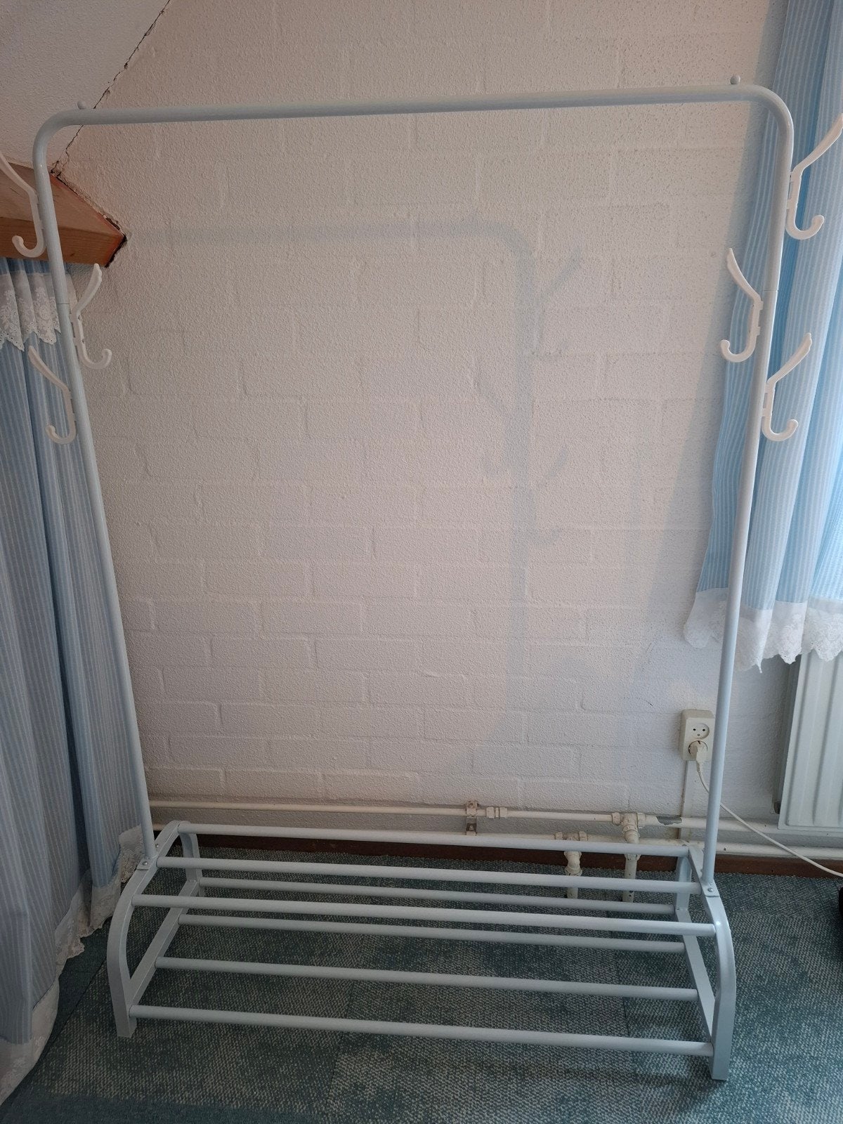 kledingrek als nieuw, Ophalen, Zo goed als nieuw