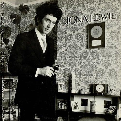 Ruil/koop Jona Lewie On The Other Hand Theres A Fist (LP), Cd's en Dvd's, Vinyl | Rock, LP, Gebruikt, Ophalen of Verzenden, Indie Rock
