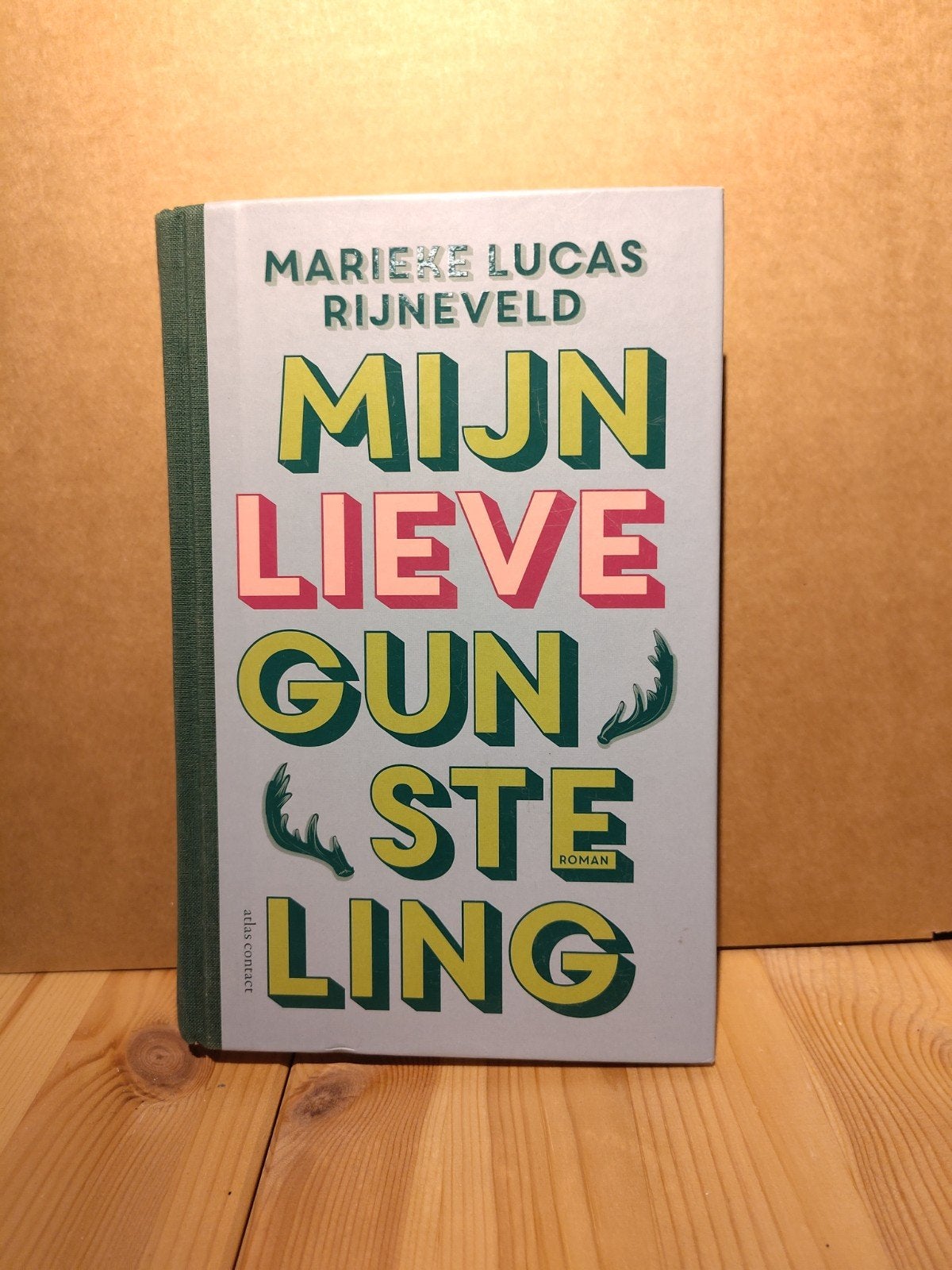 Mijn lieve gunsteling - Marieke Lucas Rijneveld, Boeken, Literatuur, Ophalen of Verzenden, Zo goed als nieuw, Marieke Lucas Rijneveld