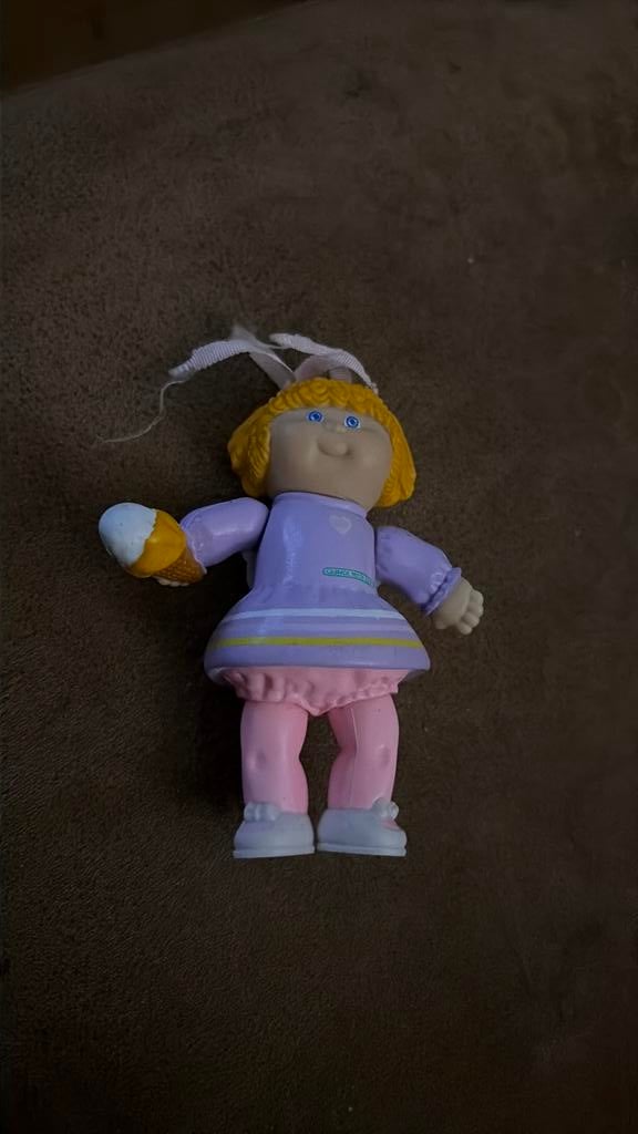 Cabbage patch kids doll mini - vintage collectors item, Verzamelen, Ophalen of Verzenden, Zo goed als nieuw, Pop