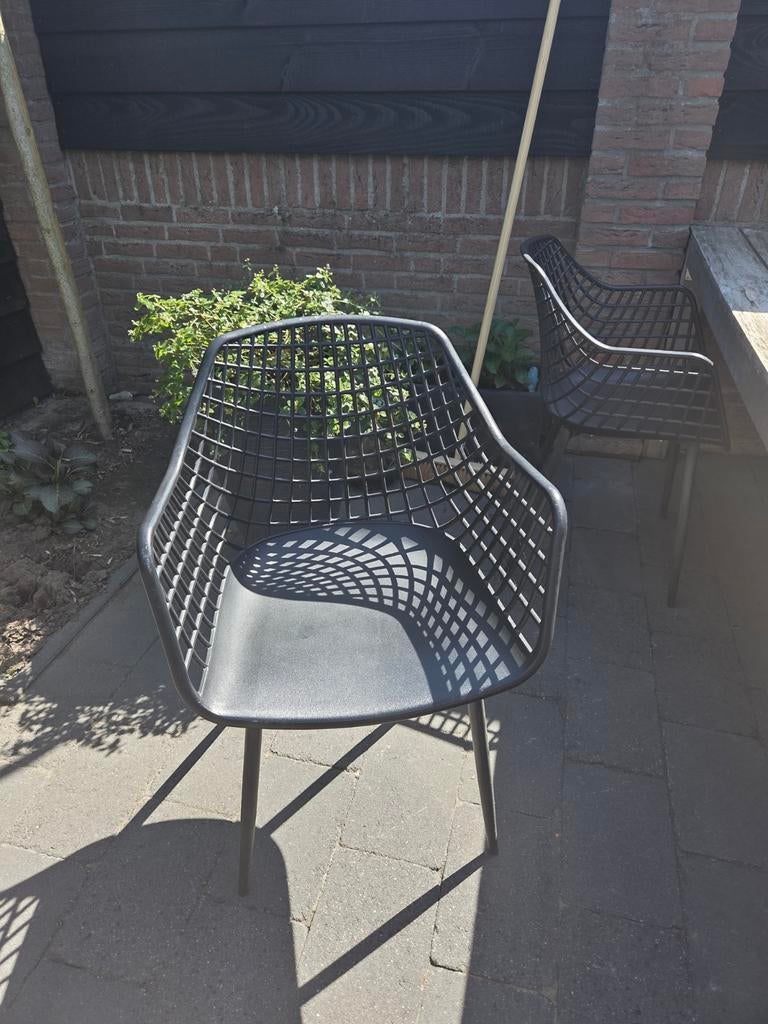 4x Zwarte Tuin Kuipstoelen - Modern & Comfortabel, Ophalen of Verzenden, Gebruikt, Kunststof