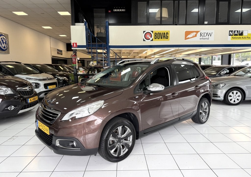 Peugeot 2008 1.2 PureTech Style Bovag OOK S AVONDS GEOPEND O, Automaat, Dealer onderhouden, Euro 6, 1199 cc