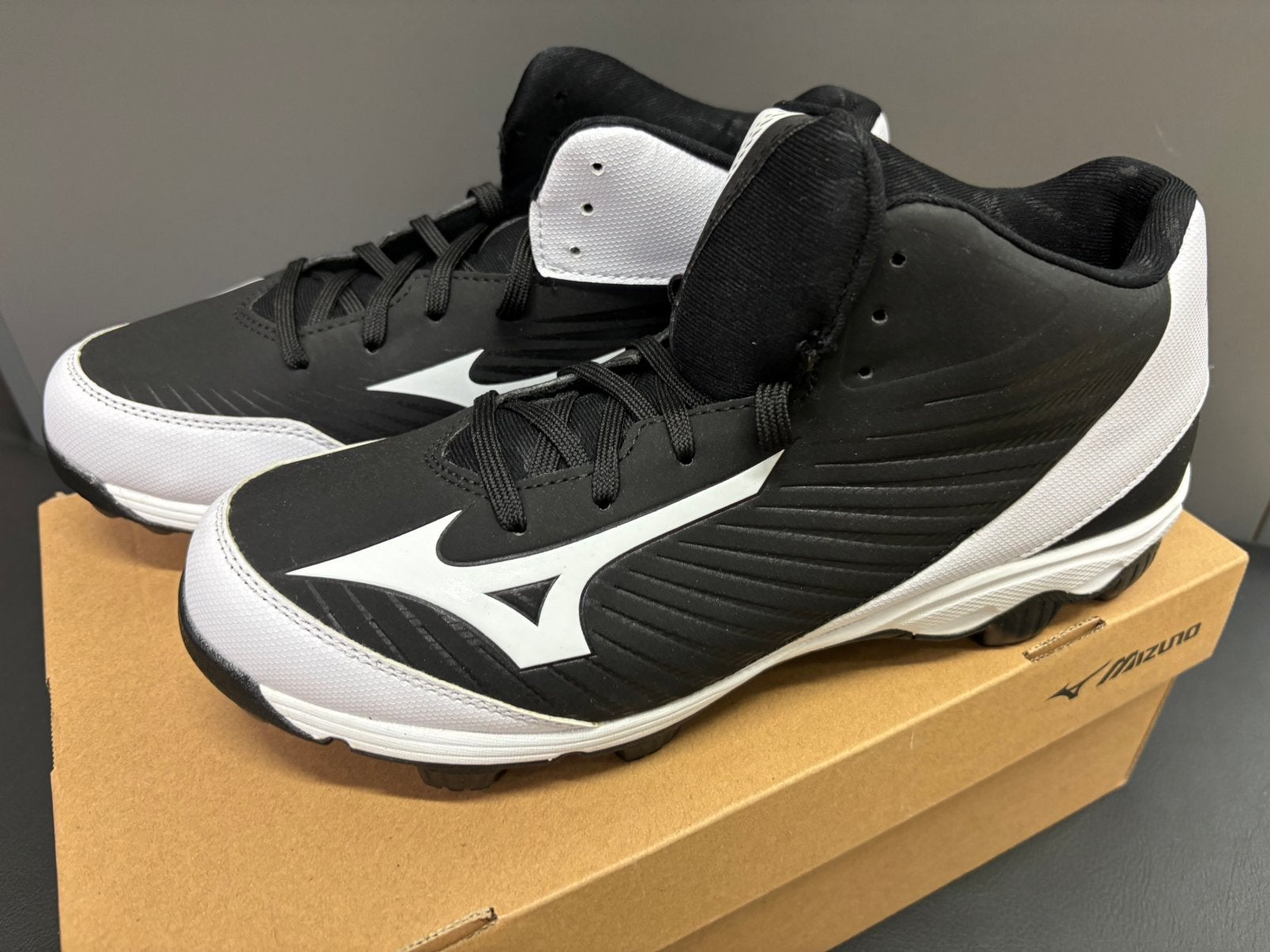 Mizuno Korfbal outdoor, Sport en Fitness, Korfbal, Ophalen, Nieuw, Schoenen